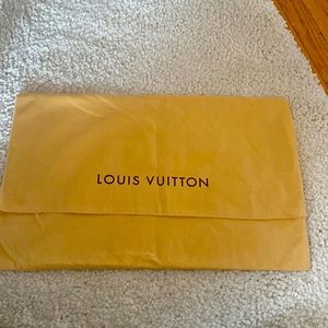 💋🔥Authentic Louis Vuitton Foldover Dustbag